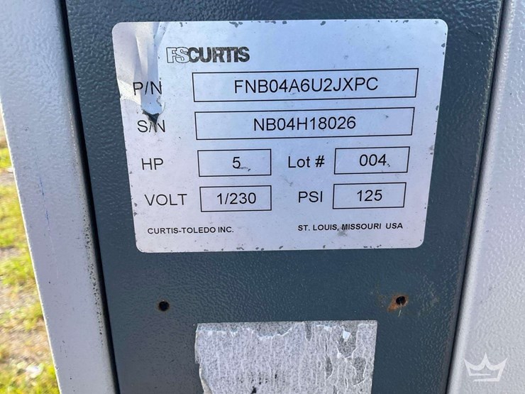 fs-curtis-125psi-air-compressor-image-5