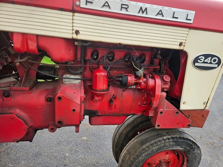 #2509-•-1959-farmall-340-tractor-image-12