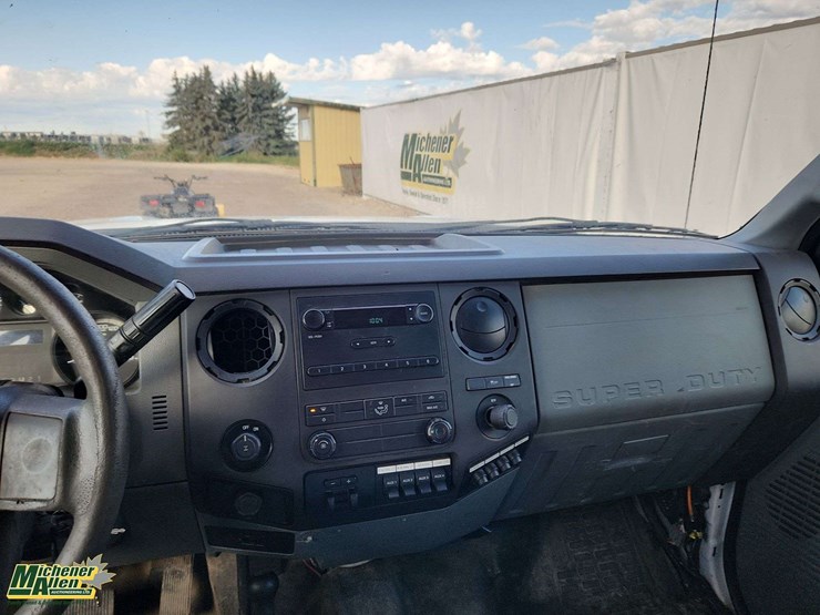2013-ford-f350-image-21