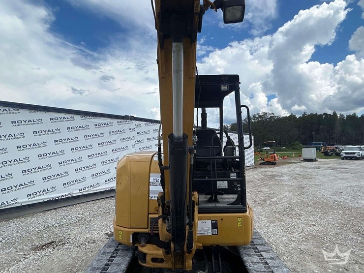 2019-caterpillar-305.5e2-cr-image-17