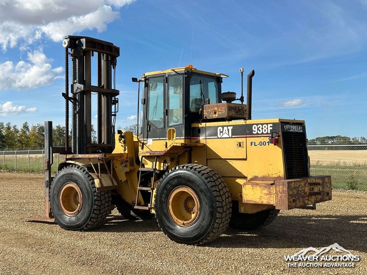 caterpillar-938f-image-4