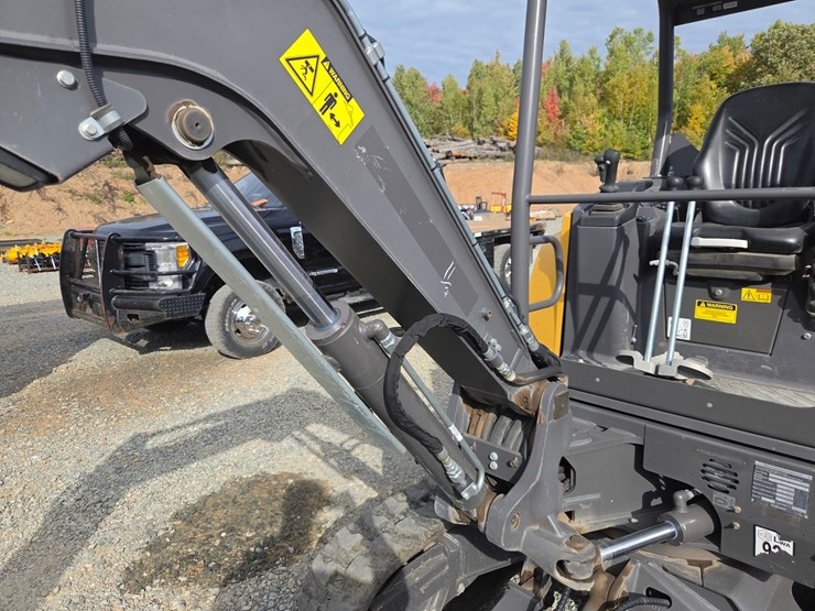 volvo-ec27d-image-19