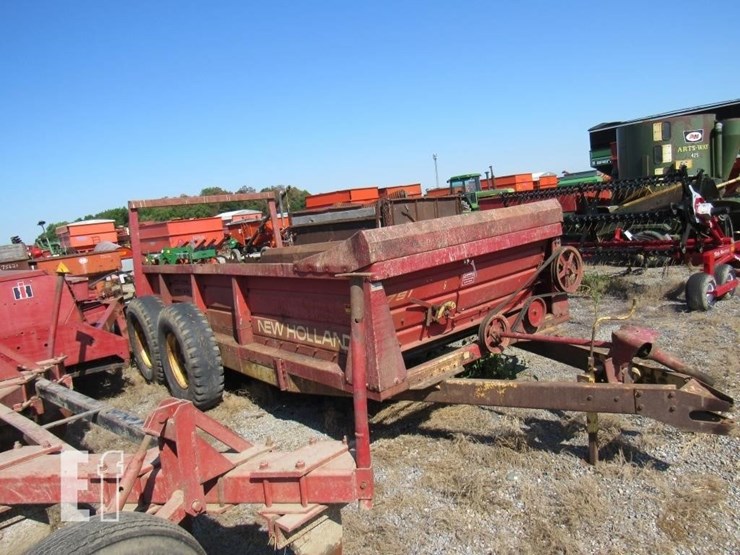 new-holland-791-image-2