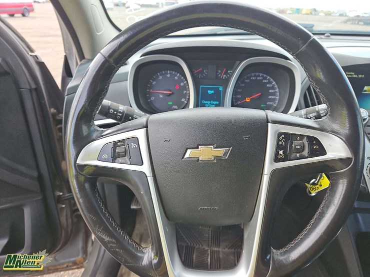 2012-chevrolet-equinox-lt-image-18