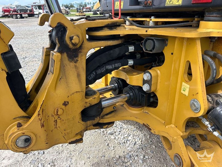 2017-caterpillar-420f2-it-image-26