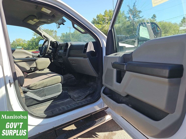 2017-ford-f350-image-23
