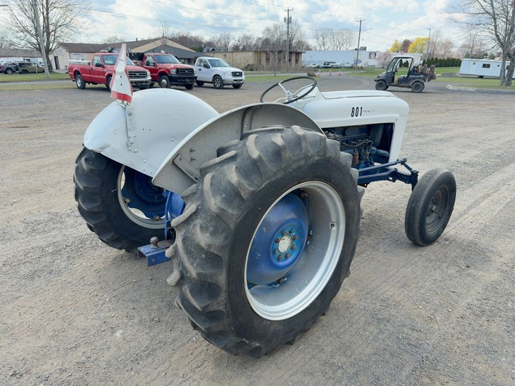 ford-801-image-5