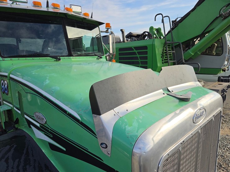1998-peterbilt-377-image-13