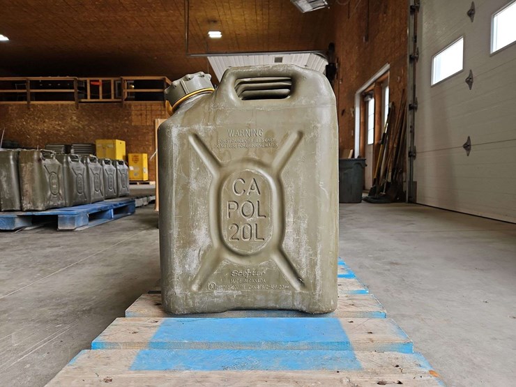 4-20l-diesel-fuel-cans-image-2