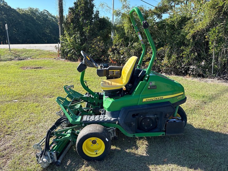 john-deere-2700-image-2