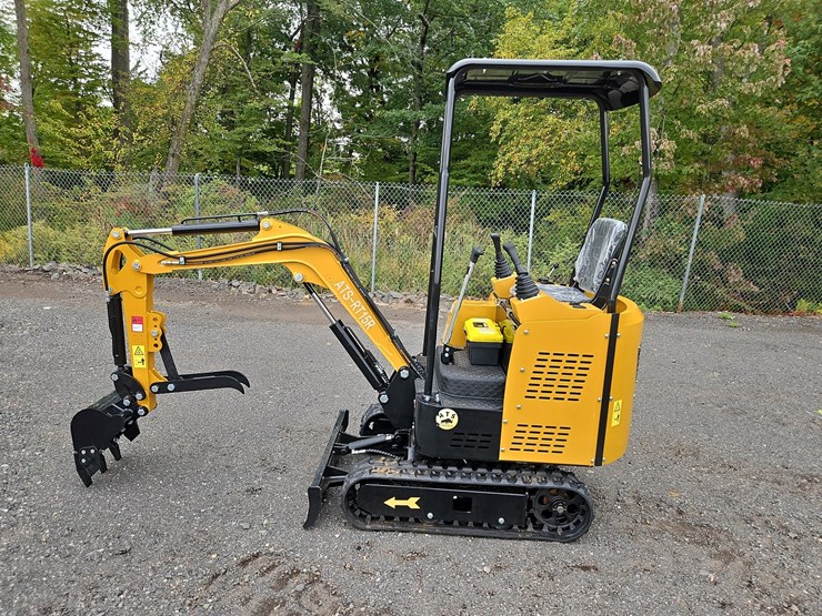 ats-rt15r-mini-excavator-image-2