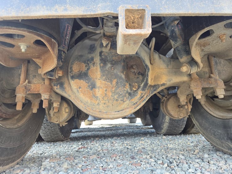 1998-peterbilt-377-image-39