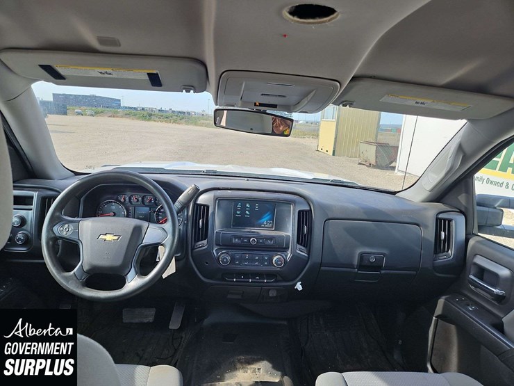 2018-chevrolet-silverado-1500-image-19