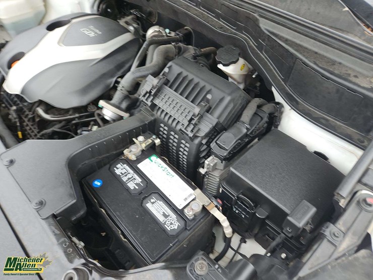 2014-hyundai-santa-fe-sport-image-25