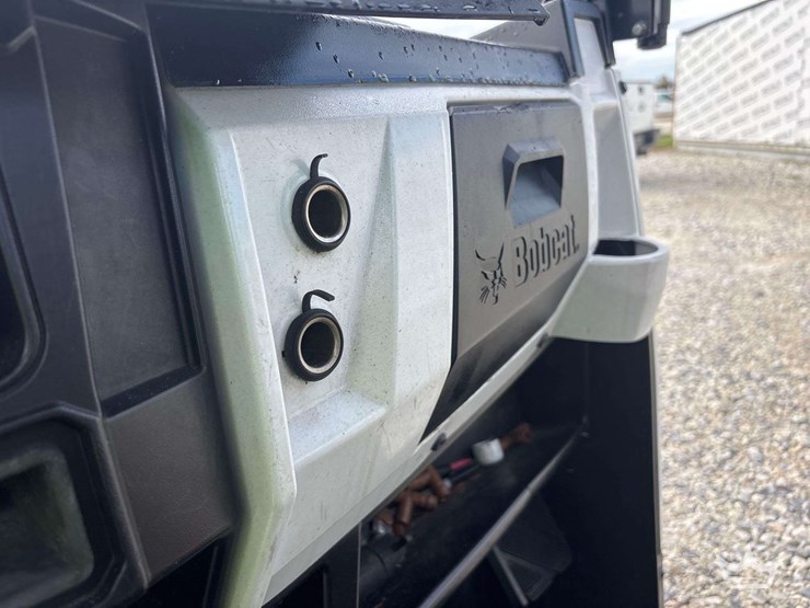 2017-bobcat-4x4-gas-utility-cart-image-11