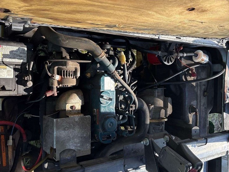 2019-club-car-carryall-1500-4x4-diesel-utility-cart-image-11