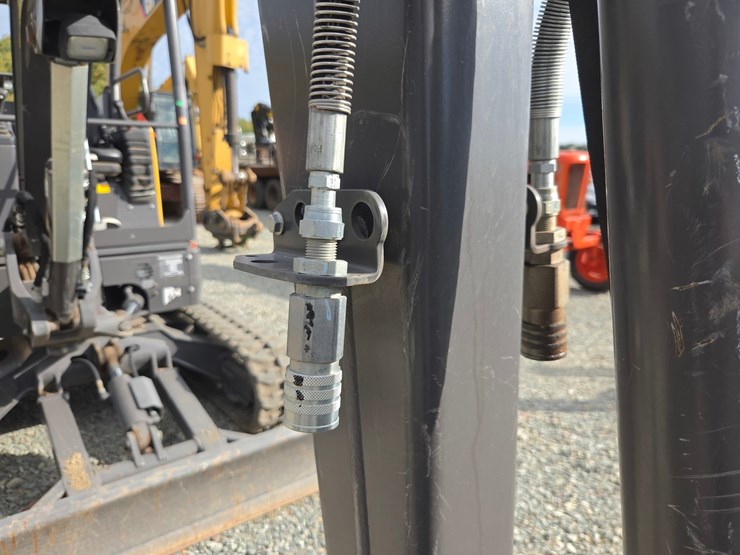 volvo-ec27d-image-16
