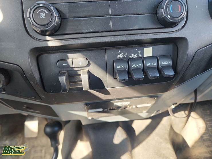 2013-ford-f250-image-24