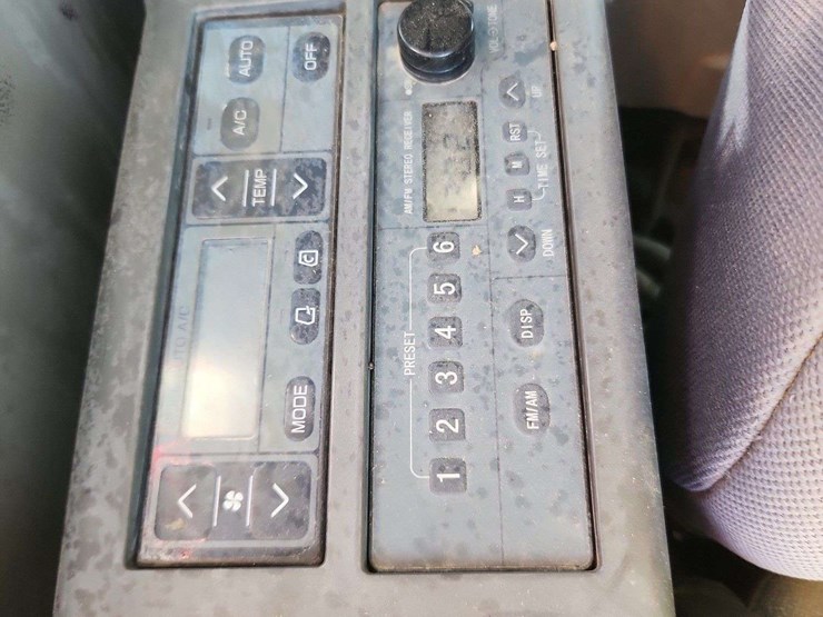 2007-hitachi-zx270-lc-3-image-13