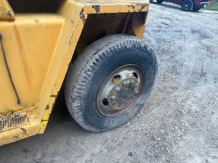 caterpillar-v180-image-27