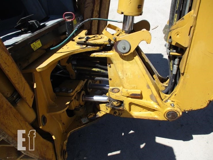 2005-caterpillar-430d-image-16