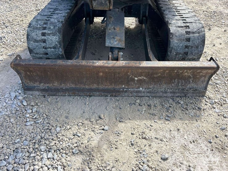 2015-deere-26g-image-20