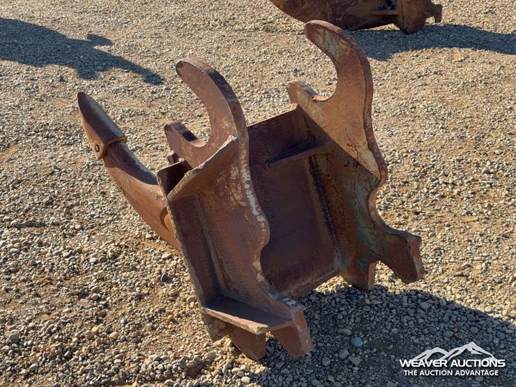 excavator-q/c-ripper-attachment-image-4