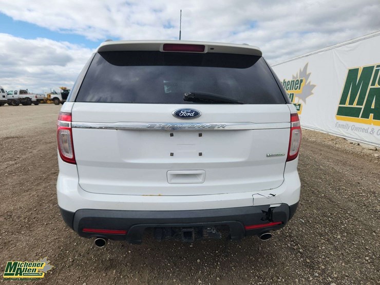 2013-ford-explorer-image-6