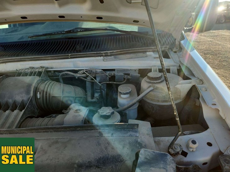 2011-ford-cargo-image-35