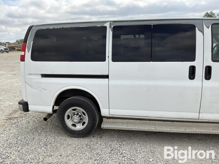 2009-chevrolet-express-g3500-image-13