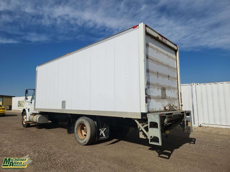 2014-international-durastar-4300-image-3
