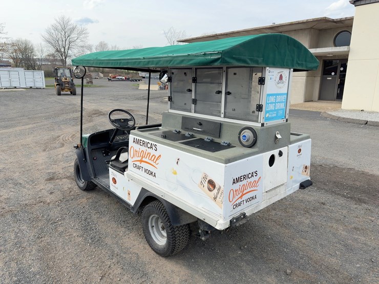 club-car-beverage-cart-image-3