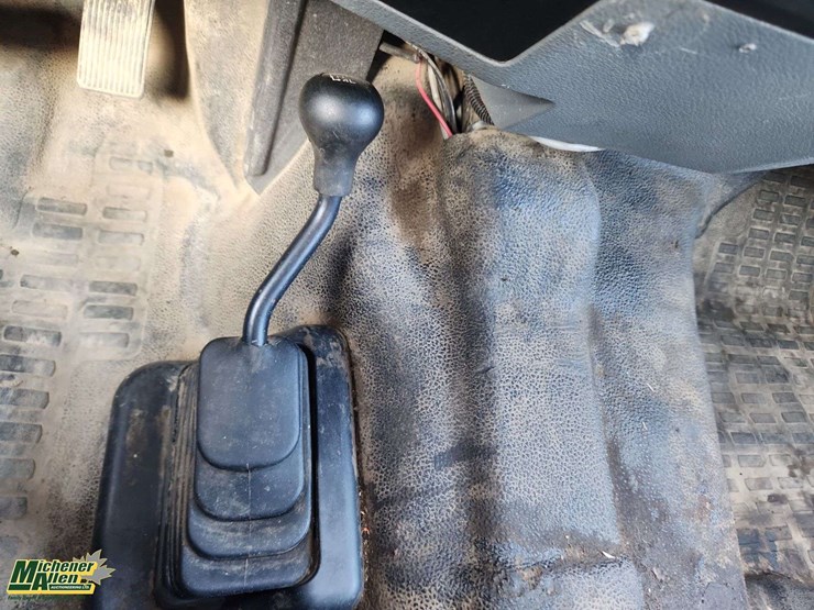 2013-ford-f350-image-26