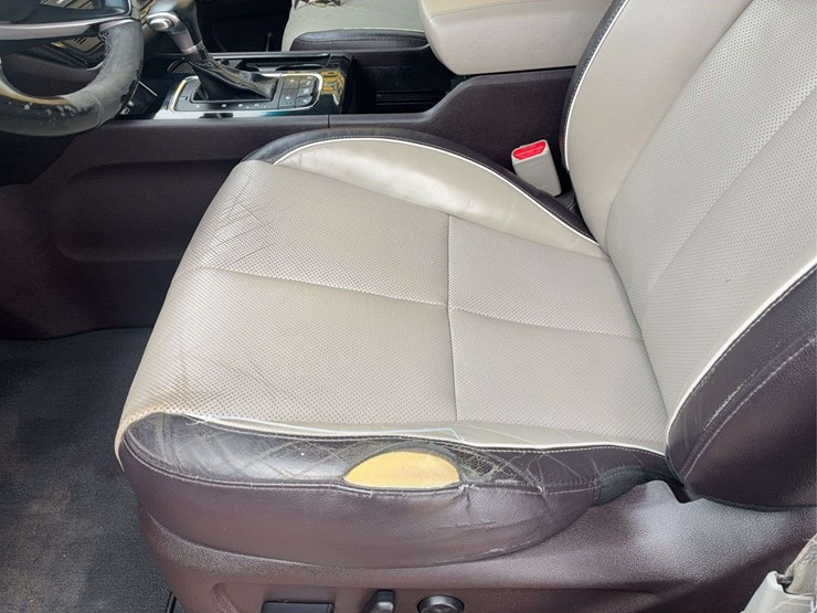 2017-kia-sedona-image-15