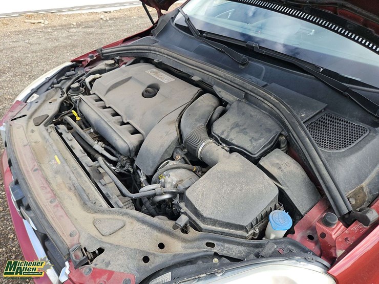 2010-volvo-xc60-image-26