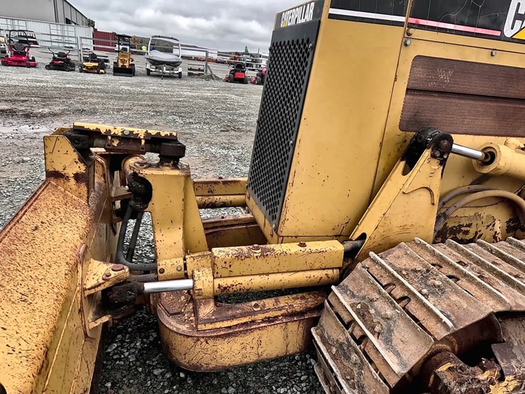 caterpillar-d3c-xl-image-16