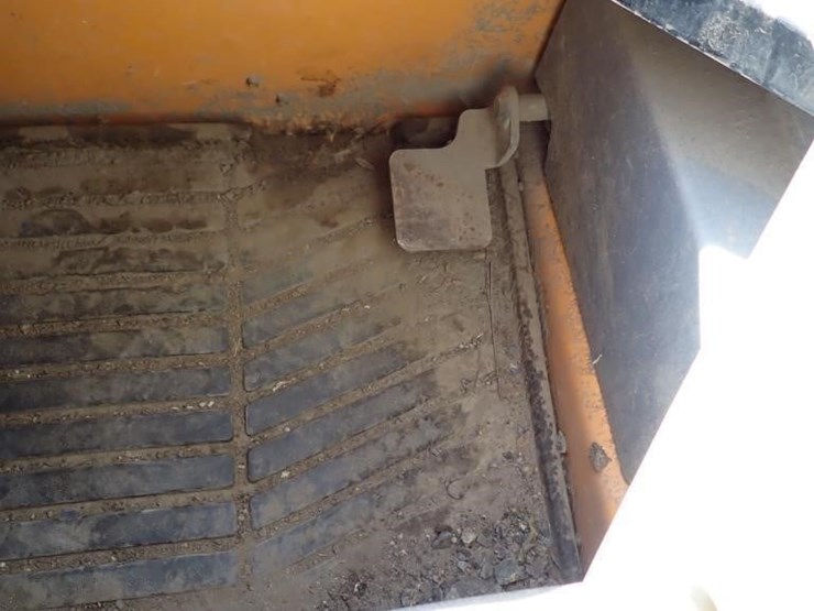 2019-mustang-1900r-skid-steer-loader-image-26
