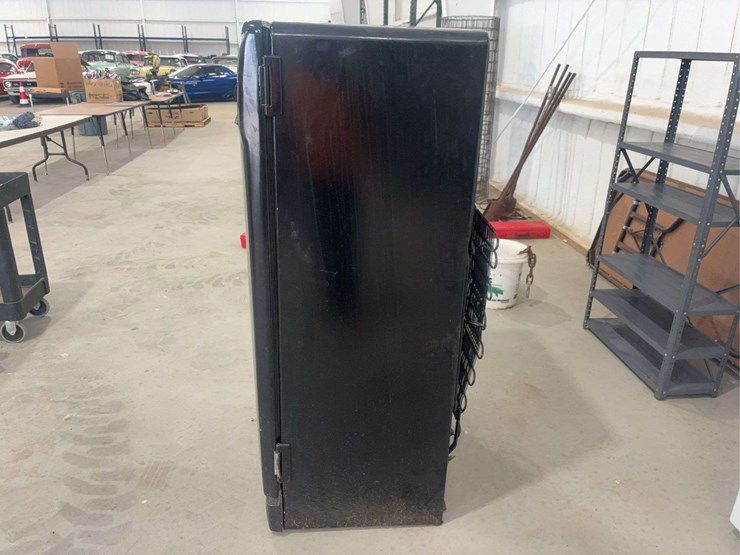 ge-vintage-fridge-image-2
