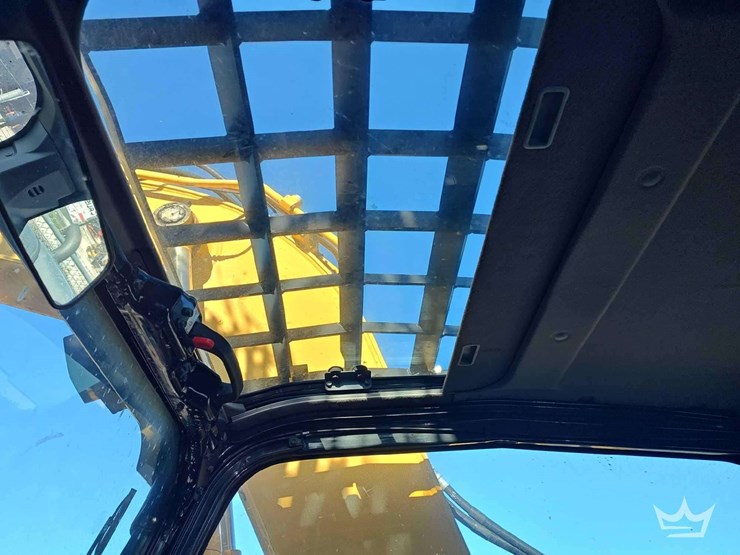 2023-kobelco-sk140sr-lc-7-image-28