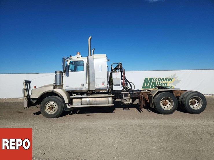 2014-western-star-4900-image-6