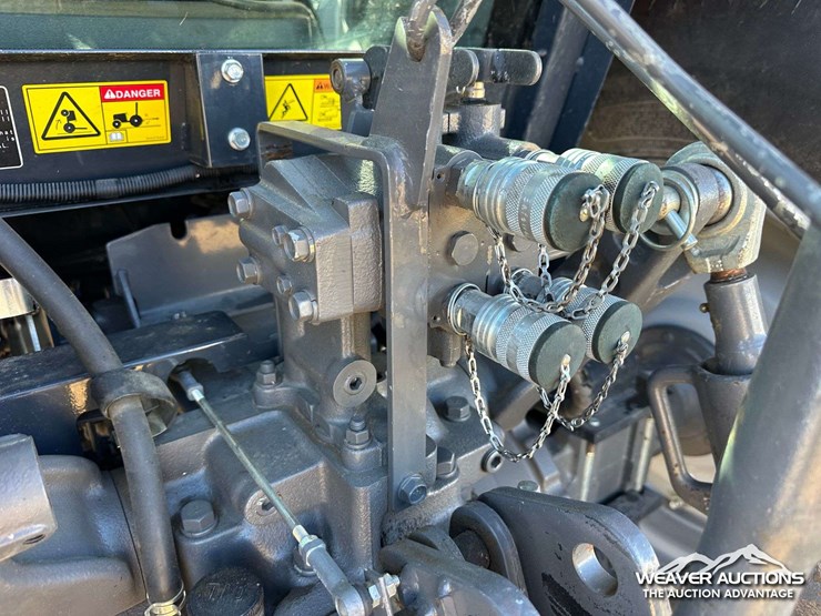 2013-massey-ferguson-4610-image-43
