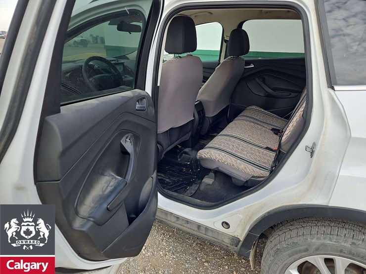 2017-ford-escape-se-image-15