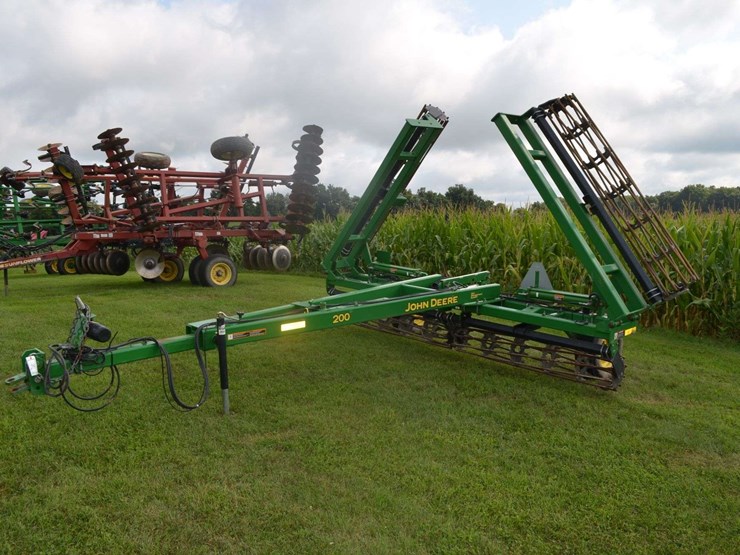 john-deere-200-crumbler-finisher-unit-27ft.-image-2