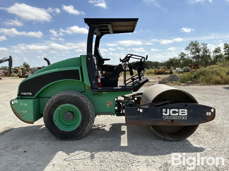 2013-jcb-vibromax-vm75-vibratory-smooth-drum-roller-image-4