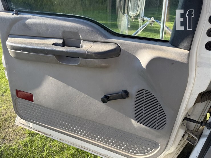 2000-ford-f750-sd-image-40