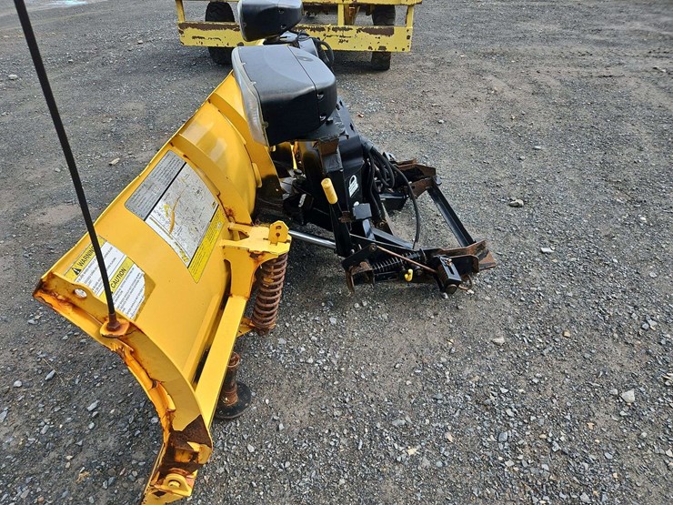 fisher-7.5-angle-plow-blade-fisher-image-2