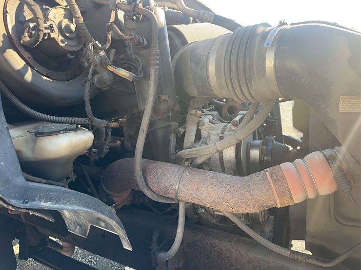 2005-ford-f650-xl-image-19