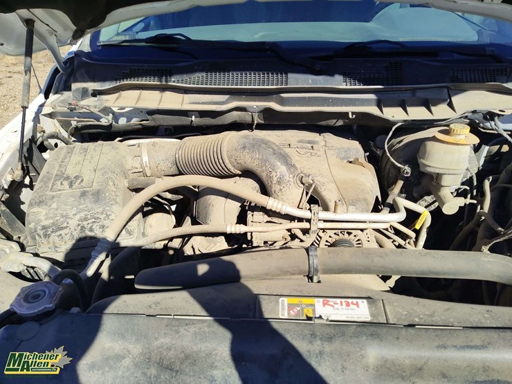 2014-dodge-1500-image-24