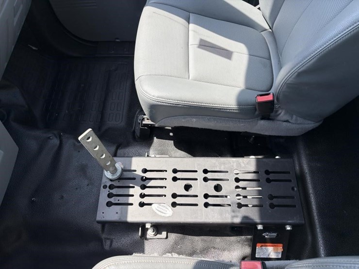 2015-ford-f250-image-15
