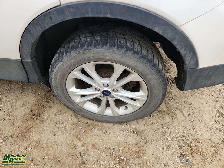 2019-ford-escape-se-image-30